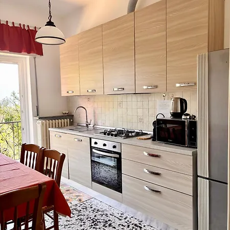 Bilocale Con Balcone A Pochi Minuti Dal